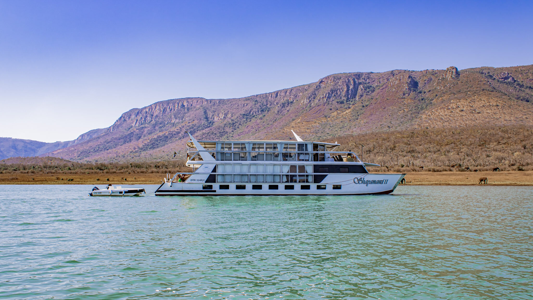 Shayamanzi house boats